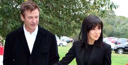 Alec Baldwin, con su mujer Hilaria.