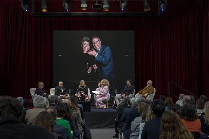 La directora de RTVE Rosa María Mateo y el periodista de la SER Josep Cuní.