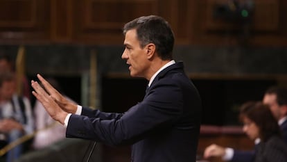 El presidente del Gobierno, Pedro Sánchez,en el pleno del Congreso celebrado para tratar los temas abordados en el último Consejo Europeo y la venta de armas a Arabia Saudí.