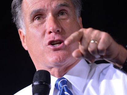 El candidato republicano a la Casa Blanca, Mitt Romney, ayer, en un mitin en Denver (Colorado),