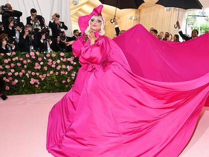 Lady Gaga con el grandilocuente vestido que lució en 2019.