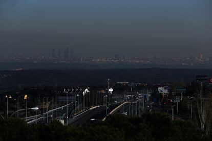 Contaminación y polución sobre Madrid.