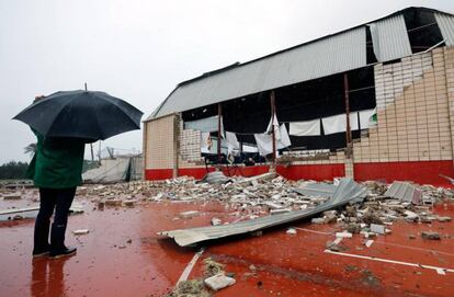 Damage caused by a small tornado in Denia (Alicante).