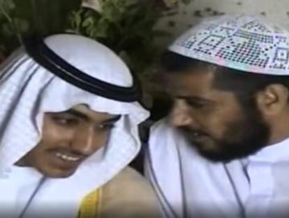 Hamza bin Laden (izquierda), en documentos difundidos por la CIA.
