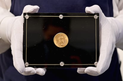 La moneda 'Doble Águila', de 1933, en una imagen del pasado 11 de marzo en Nueva York.