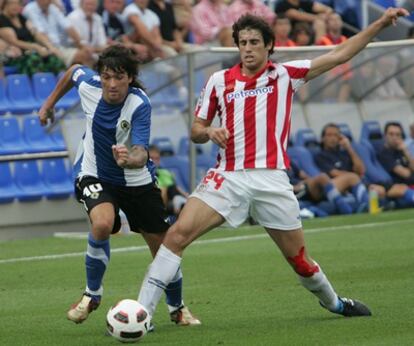 Tote, durante un partido de Liga con el Hércules.