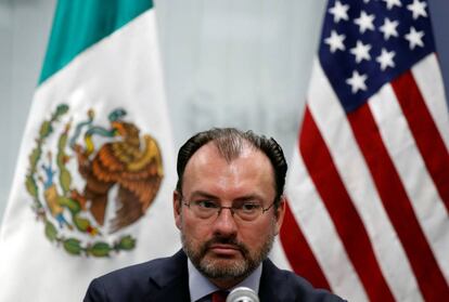 Luis Videgaray, el martes en el Consulado de M&eacute;xico en Los &Aacute;ngeles.