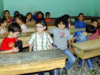 Crian&ccedil;as na sala de aula