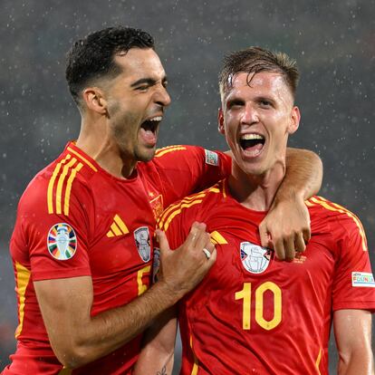 COLOGNE, GERMANY - JUNE 30: Dani Olmo (10) of Spain celebrates after scoring a goal during the UEFA EURO 2024 round of 16 match between Spain and Georgia at Cologne Stadium (RheinEnergieStadion) on June 30, 2024 in Cologne, Germany. (Photo by Gokhan Balci/Anadolu via Getty Images)