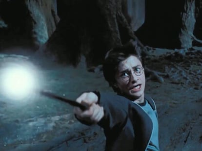 Enciende la linterna de tu iPhone como si fueras Harry Potter (y otros atajos más útiles)