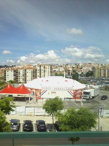 El circo Nederland, estacionado en Figueira da Foz.