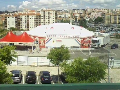 El circo Nederland, estacionado en Figueira da Foz.
