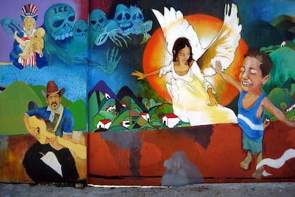 Este mural de Balmy Alley, pintado por Josué Rojas en 2009, está inspirado en la historia real que narra el libro <i>La travesía de Enrique</i>, de Sonia Nazario; una historia muy propia de Mission District. La peligrosa odisea de un niño hondureño que parte desde Tegucigalpa y recorre México como polizonte, a lomos de trenes de carga, para reunirse con su madre en Estados Unidos, once años después de su forzosa separación.