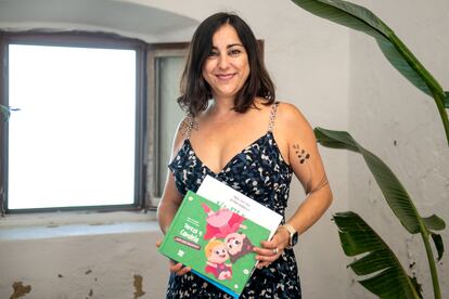 Marta Montes, directora de la editorial Babidi-bú, en la pasada Feria del Libro de Cádiz, en una imagen cedida por la Fundación Municipal de Cultura.