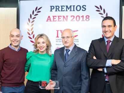 De izquierda a derecha, José Antonio Calvo y Lucía Vera, coordinadores de la sección Territorio Pyme; Jose Antonio Vega, Director Adjunto de Cinco Días, y Efrén Miranda, fundador de El Club del Emprendimiento e impulsor de Territorio Pyme.