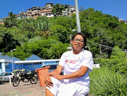 Cris dos Prazeres en la favela Morro dos Prazeres (Río de Janeiro), en agosto de 2022.