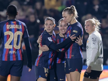 Aitana Bonmatí celebra con sus compañeras su gol al Valencia el pasado miércoles.