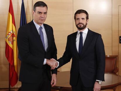 Caretaker Prime Minister Pedro Sánchez and PP leader Pablo Casado on Monday.