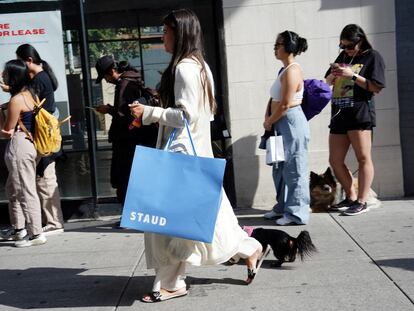 US consumers keep spending briskly even in the face of persistent inflation and high interest rates