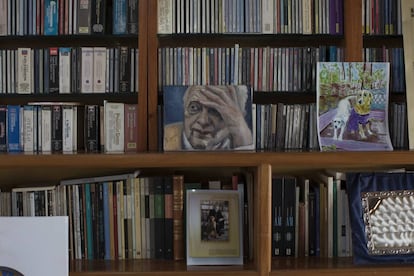 Retrato de Sergio Pitol, en la biblioteca de su casa en Xalapa, Veracruz