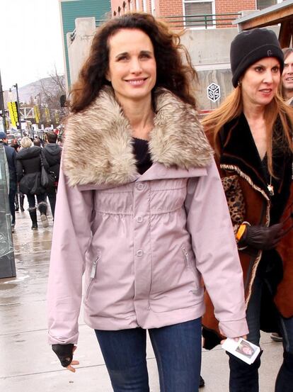 Un tanto cursi la apuesta de Andie Macdowell.