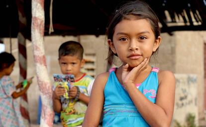 Niña en la Guajira, Colombia, donde se desarrolla un proyecto de agua. 