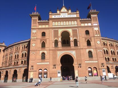 Fachada principal de la plaza de Las Ventas.