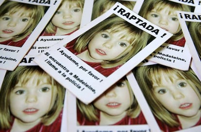 Carteles sobre la desaparición de Madeleine McCann.