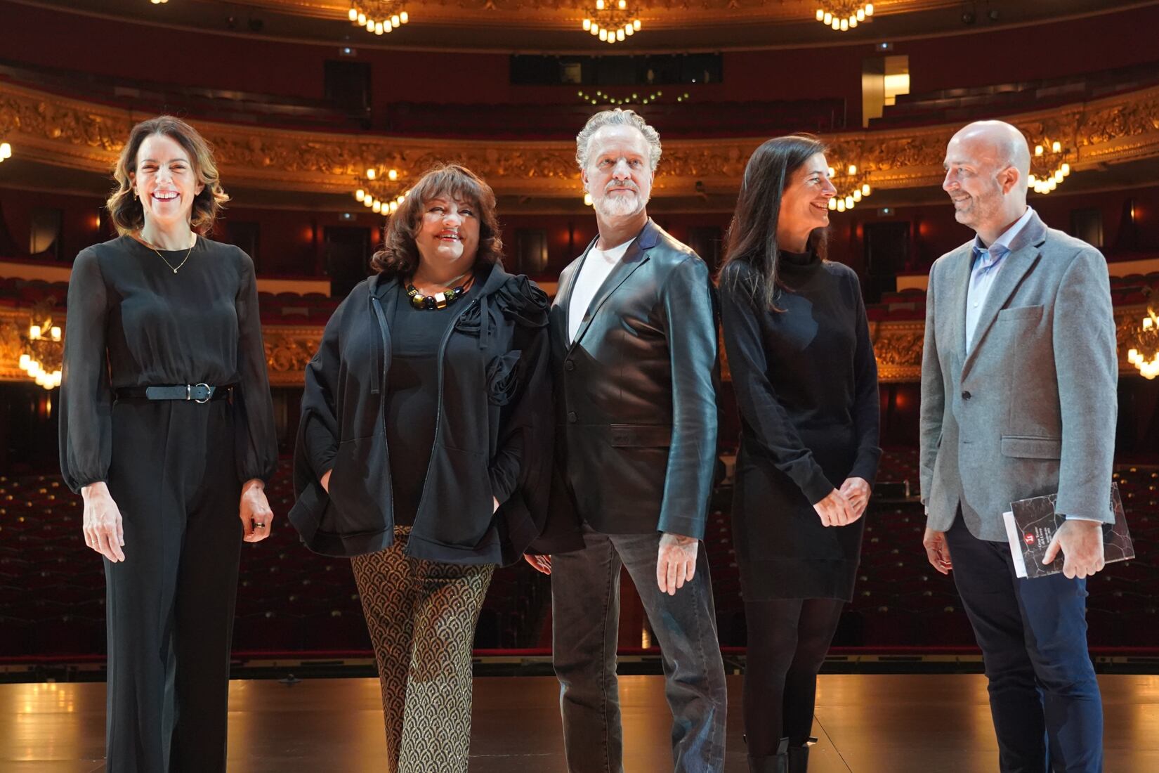 De izquierda a derecha, Alondra De La Parra, Elena Pankratova, Martin Muehle, Bárbara Lluch y Víctor García del Moral. / Liceu