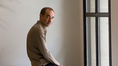 El escritor Marcelo Cohen, en Barcelona en 2008.