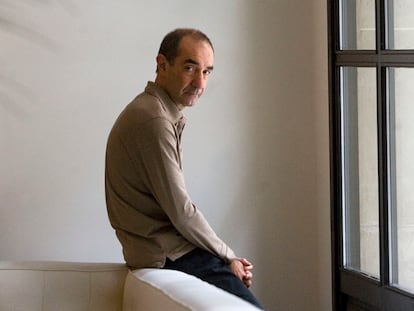 El escritor Marcelo Cohen, en Barcelona en 2008.