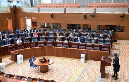 La bancada del Gobierno de Madrid, vacía durante el debate de los Presupuestos.