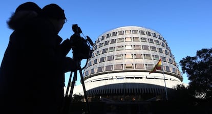 Façana de l'edifici del Tribunal Constitucional.