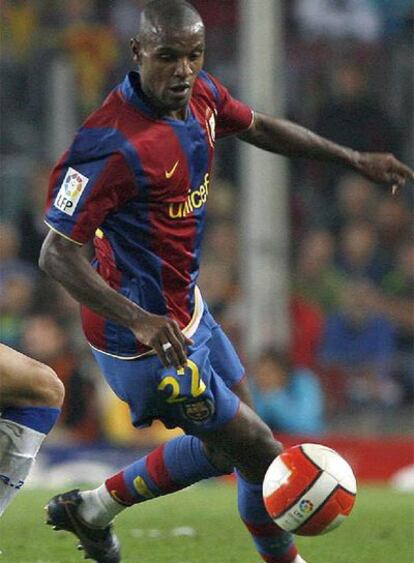 Abidal, en el Camp Nou contra el Zaragoza.