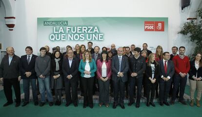 Presentación de la nueva ejecutiva del PSOE de Andalucía, liderada por Susana Díaz y Micaela Navarro, el 25 de noviembre de 2013.