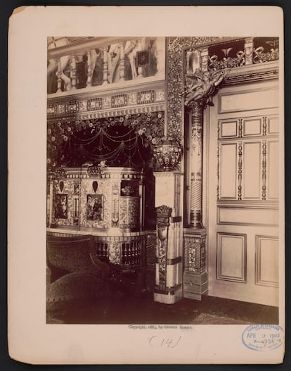 Fotografía de 1883 del interior de la mansión Vanderbilt.
