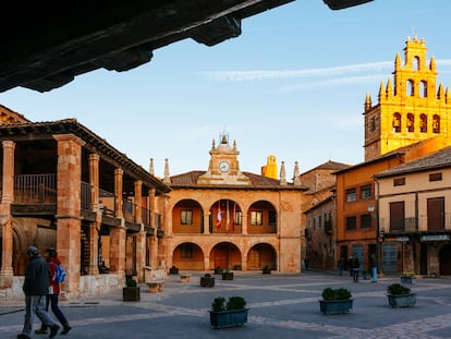 La plaza Mayor de la villa medieval de Ayllón, en la provincia de Segovia.