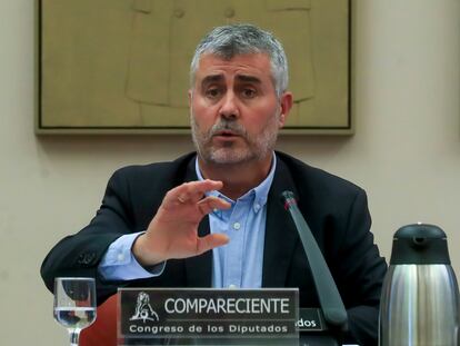Miguel Ángel Oliver, este jueves en la Comisión Constitucional del Congreso.