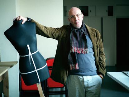 Muere a los 74 años el diseñador Antonio Miró, referente de la moda catalana