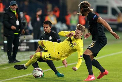 Samu Castillejo, en una acci&oacute;n frente al Osmanlispor.