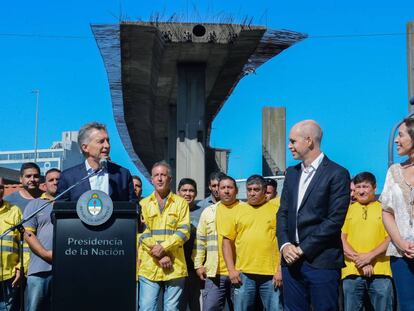 O presidente Mauricio Macri anuncia obras na cidade de Buenos Aires com o prefeito Horacio Rodríguez Larreta e a governadora María Eugenia Vidal.