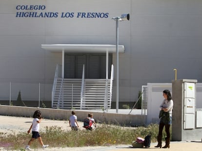 Fachada del colegio Highlands Los Fresnos, en Boadilla del Monte. 