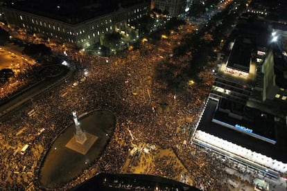 The November 14 general strike rally.