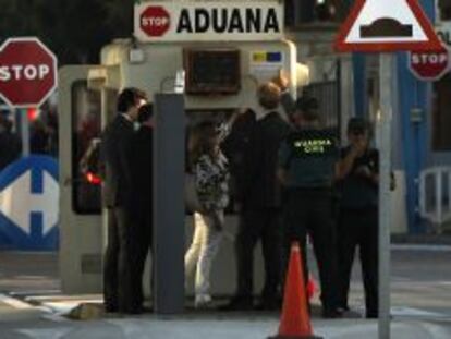 Efectivos de la Guardia Civil en la frontera en la L&iacute;nea de la Concepci&oacute;n (C&aacute;diz)