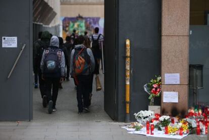 L'entrada del Joan Fuster, aquest matí.