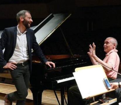 Slobodeniouk y Pogorelich en la prueba de sonido del concerto de ayer en el Auditorio Nacional de Madrid.