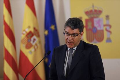 Pie de Foto: El ministro de Energía, Turismo y Agenda Digital, Álvaro Nadal, en Barcelona.