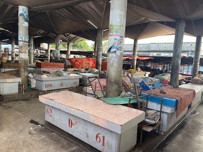 El mercado de Volo-volo, en Moroni (Comoras), tras una desinfección de la campaña de prevención del cólera del Gobierno.