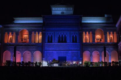 El Real Alcázar de Sevilla, testigo de una noche mágica, protagonizada por el pianista David Dorantes, y los turcos Taksim Trío. La obra 'Gitanos del Mediterráneo', une Lebrija y Estambul a través de un sólo sentir, la música.