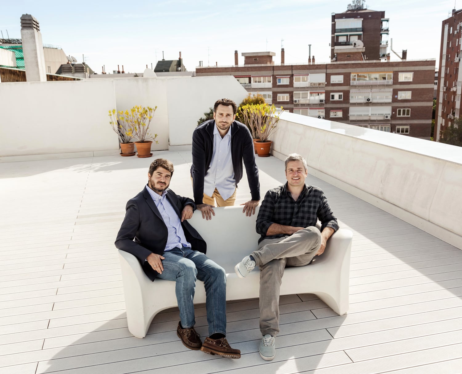 Goldman Sachs atribuye el desplome bursátil de las aseguradoras al acuerdo de ChatGPT con la española Tuio 